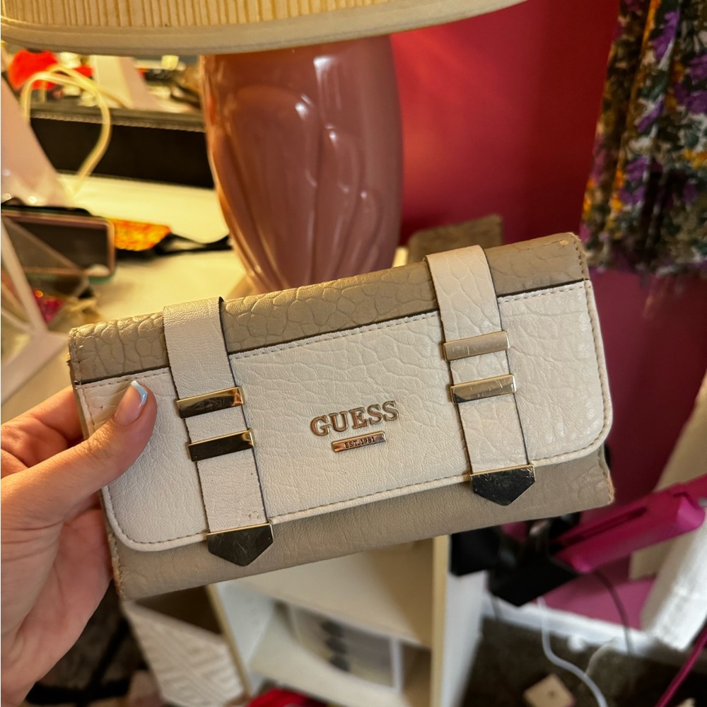 GUESS Women's Beige and White Clutch